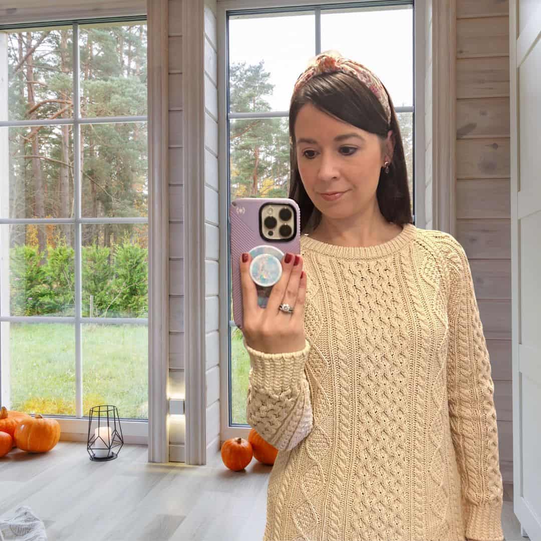 Top 10 Rory Gilmore Sweater Dupes for Fans
